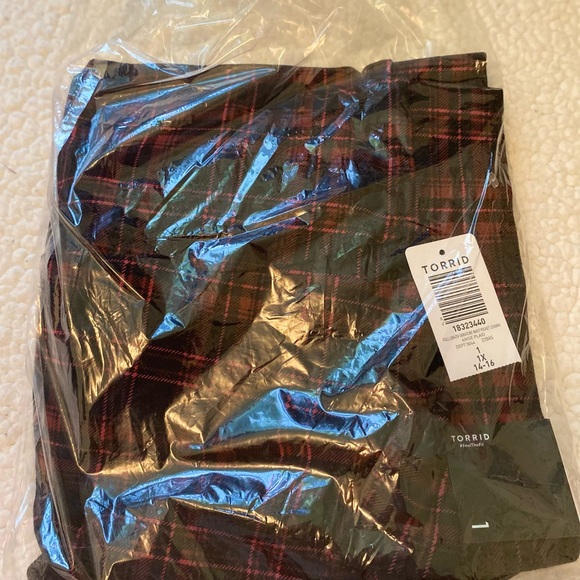 Torrid Red and Black Plaid Leggings - Picture 2 of 3